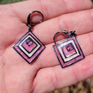Vintage 90s Pinkish Enamel Geometric Dangle Earings